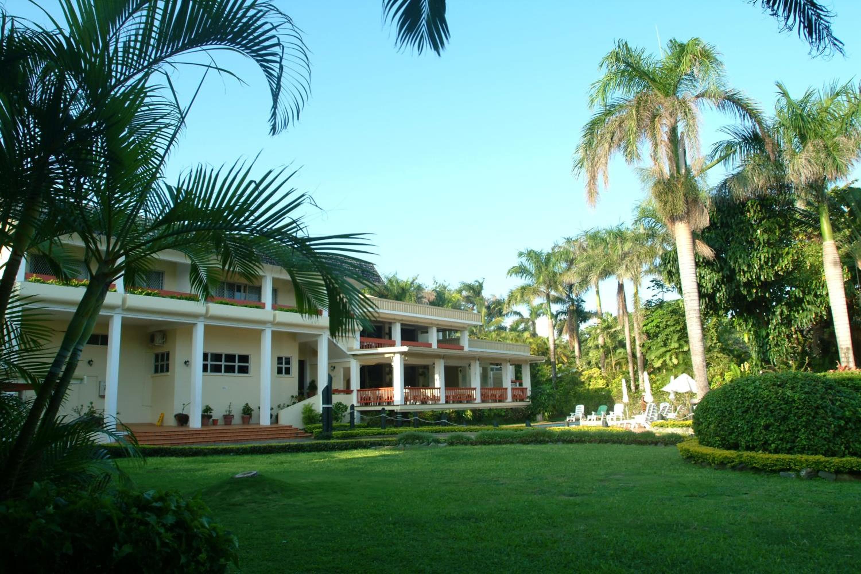 Bedarra Beach Inn property photograph