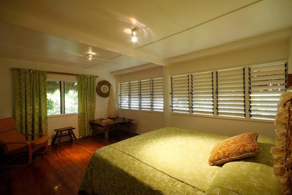 Beachfront Villa - House of Bamboo, Infinity Pool with Starlink property photograph