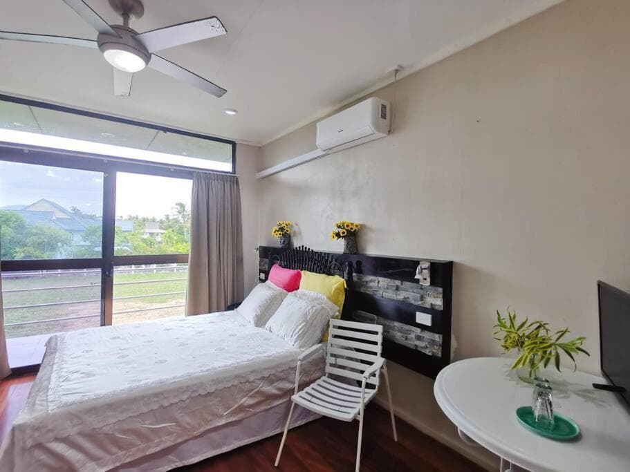 Property photograph of Master Bedroom in Shared Cozy River View Pool Apartment