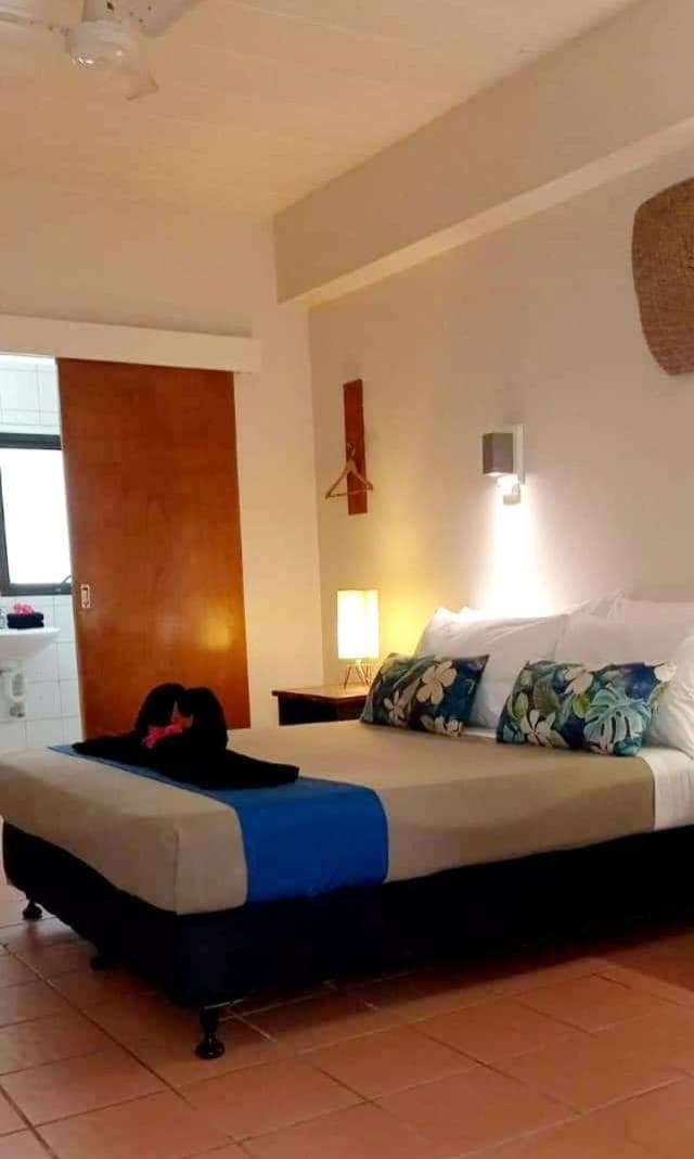 Oasis Palms Hotel property photograph