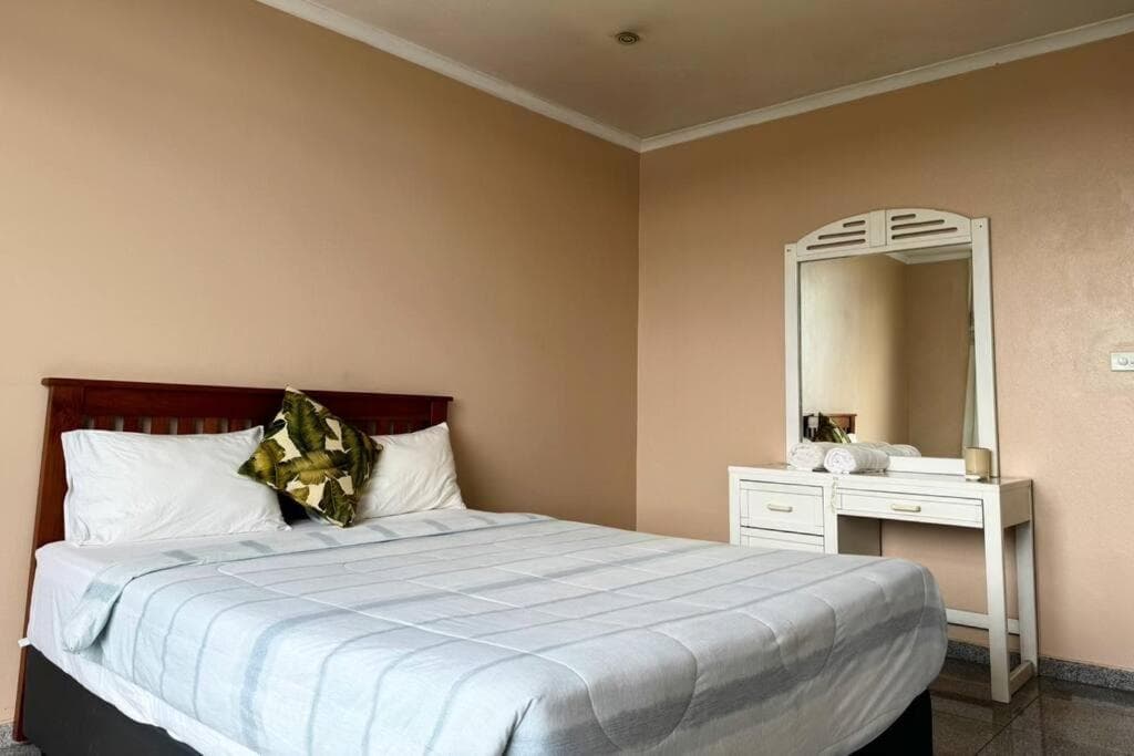 SBs Apartment property photograph