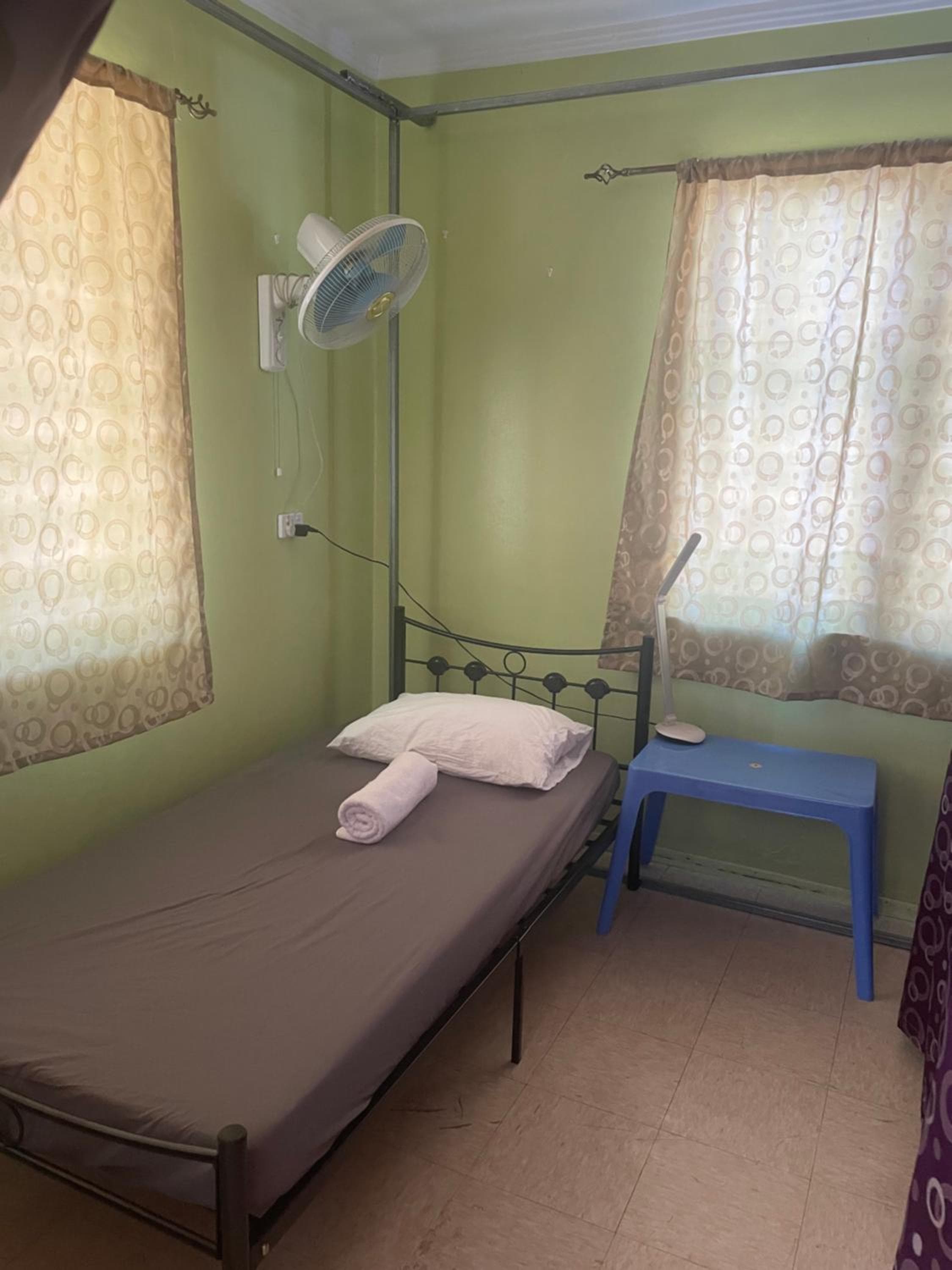 Nice rooms near Airport property photograph