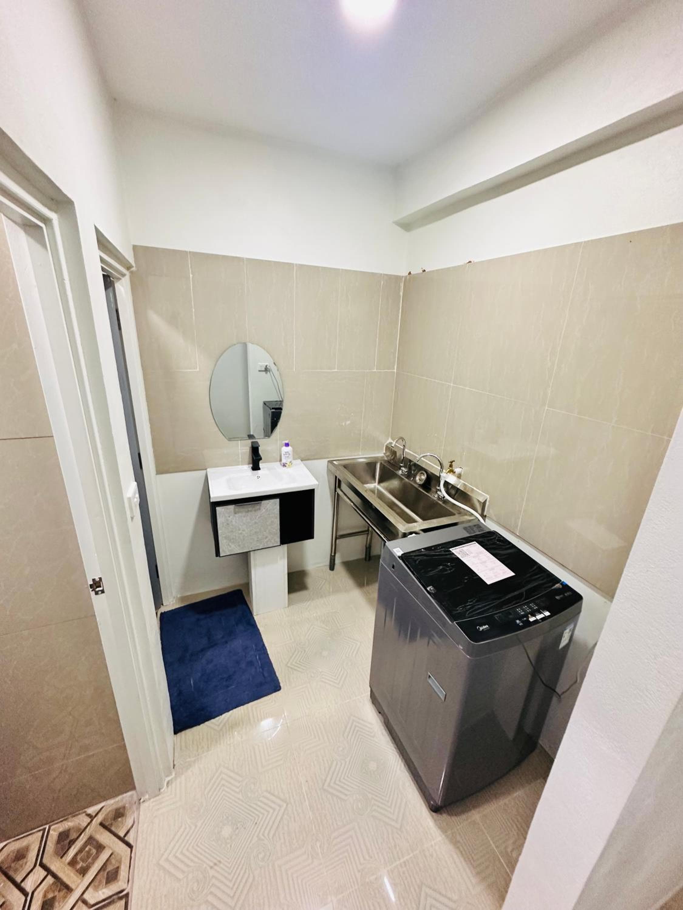 VNZ Luxury Apartment property photograph