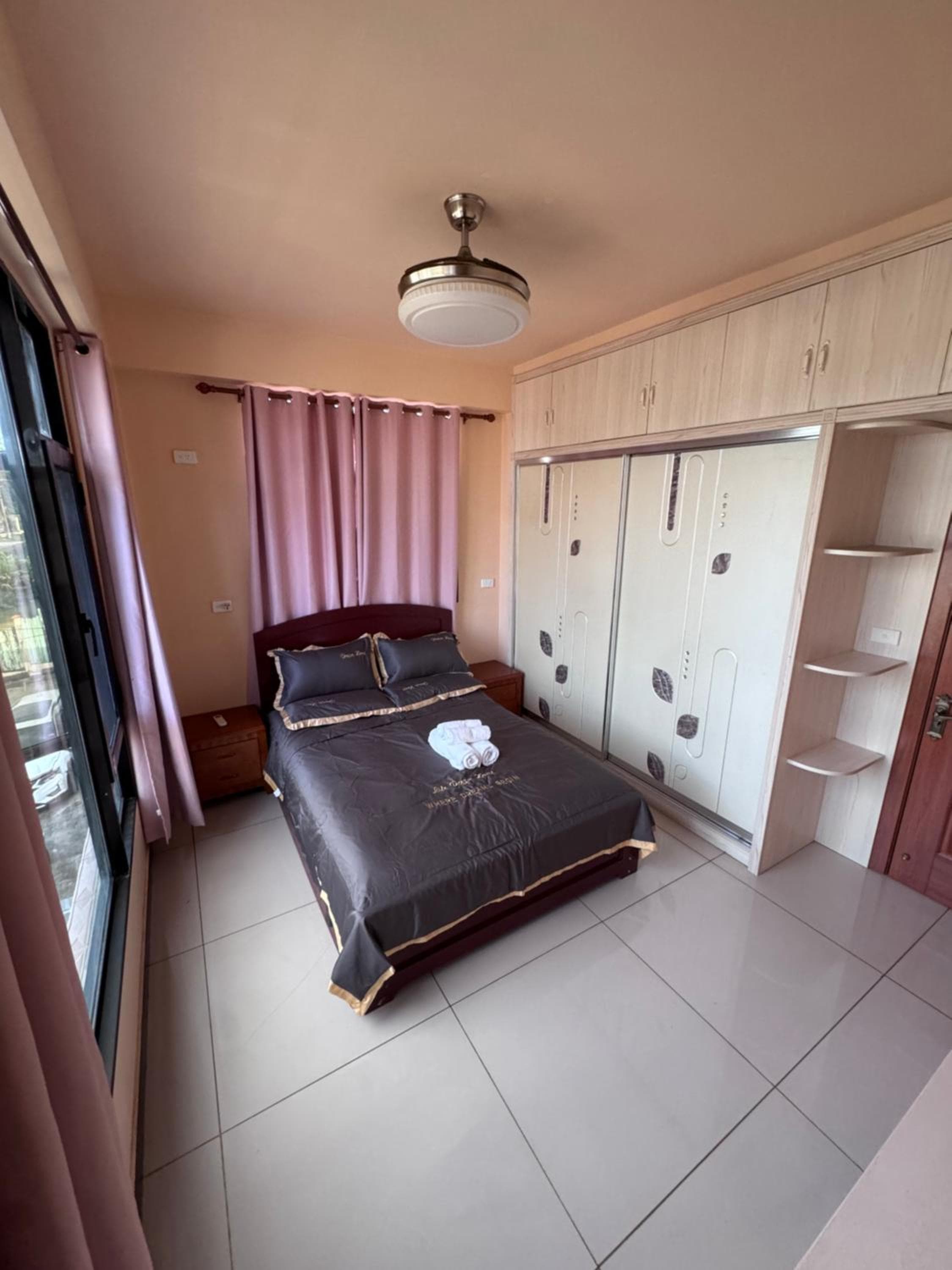 Property photograph of namakaloft A shared kitchen and bathroom