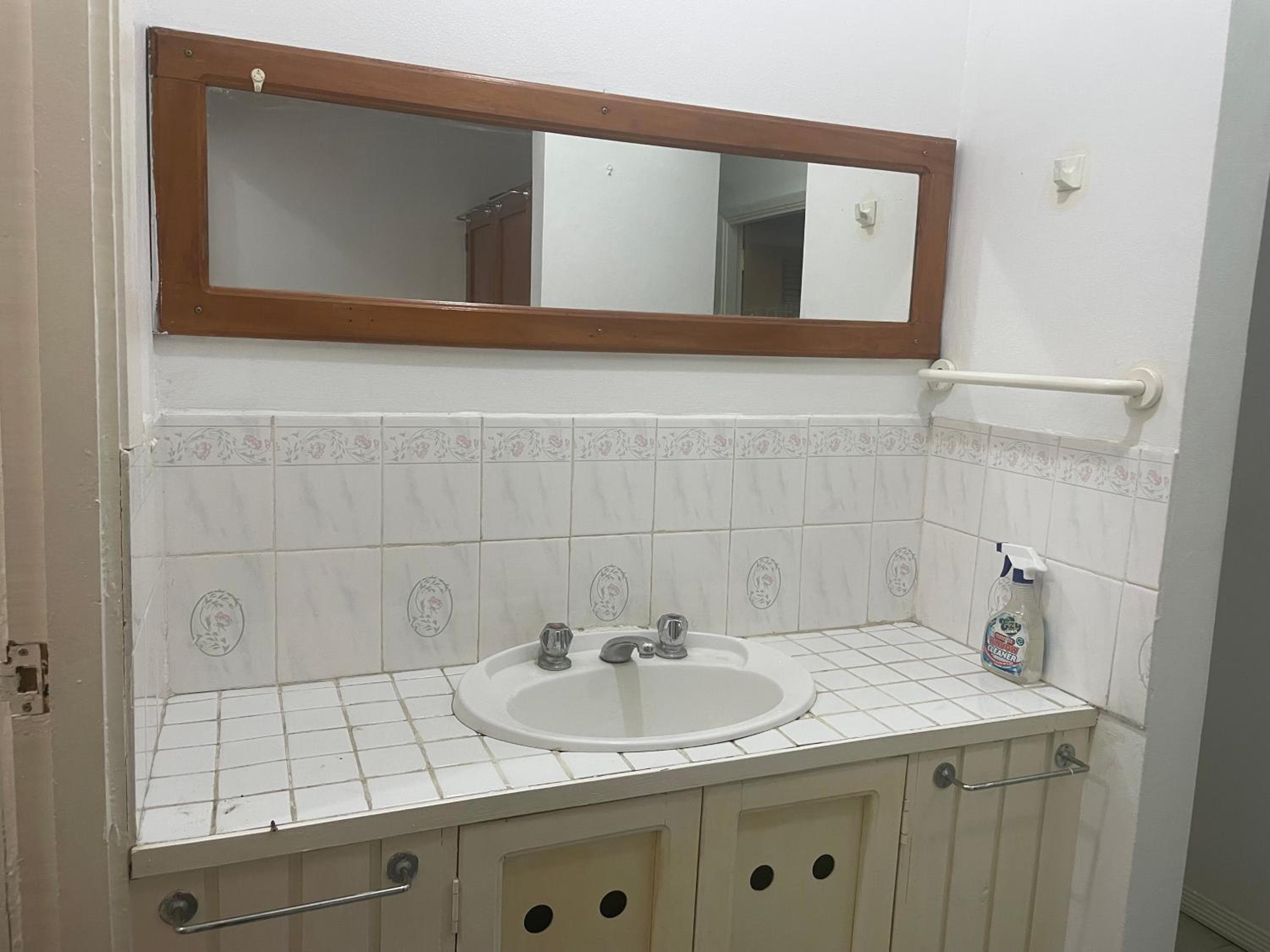ND Good room property photograph