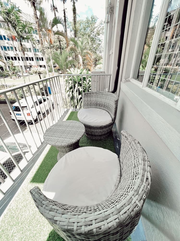 Property photograph of Gladstone Apartments