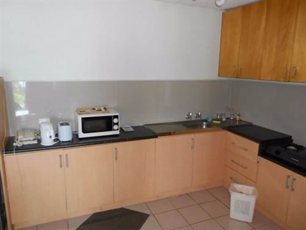 Elixir Hotel and Serviced Apartments property photograph