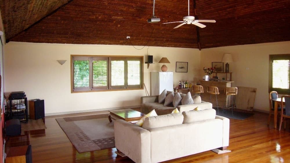 Absolute Beachfront Fiji property photograph