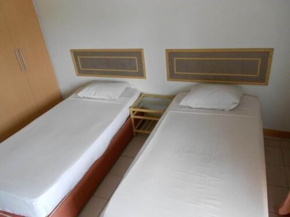 Elixir Hotel and Serviced Apartments property photograph