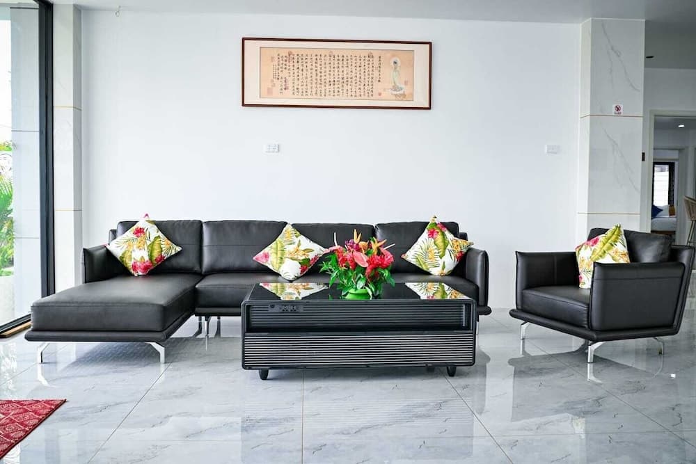 JJY Apartment property photograph