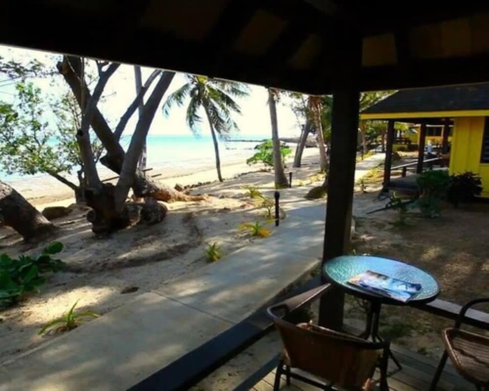 Funky Fish Beach & Surf Resort - Hostel property photograph