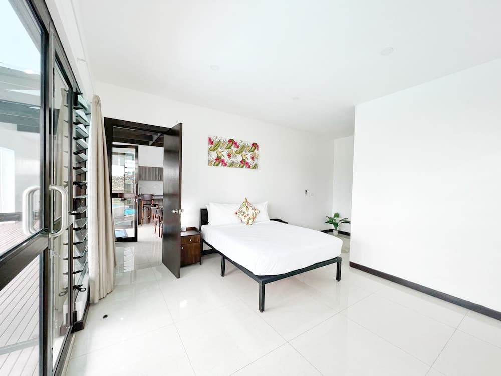 Property photograph of Paradise Villas