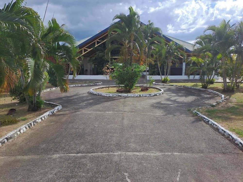 Fun World Plaza Hotel property photograph