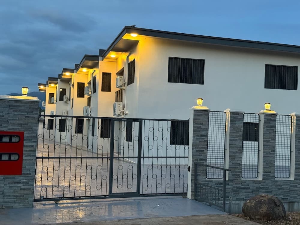 Property photograph of Airport Ace Villas