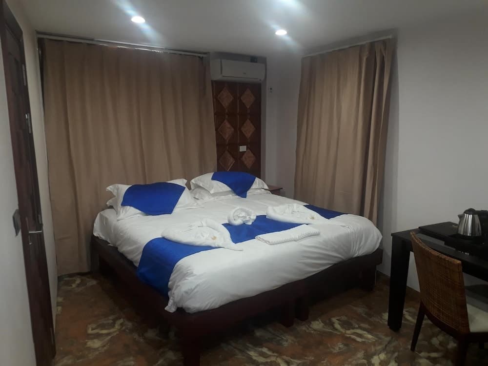The President Hotel property photograph