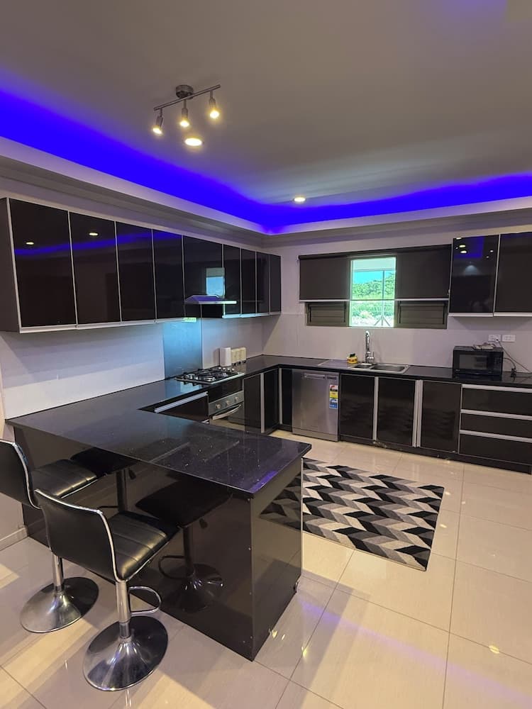 Bang For Your Buck property photograph