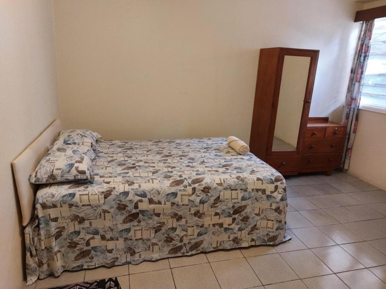 Standard Double Room with Fan at Newtown Beach Bed and Bath
