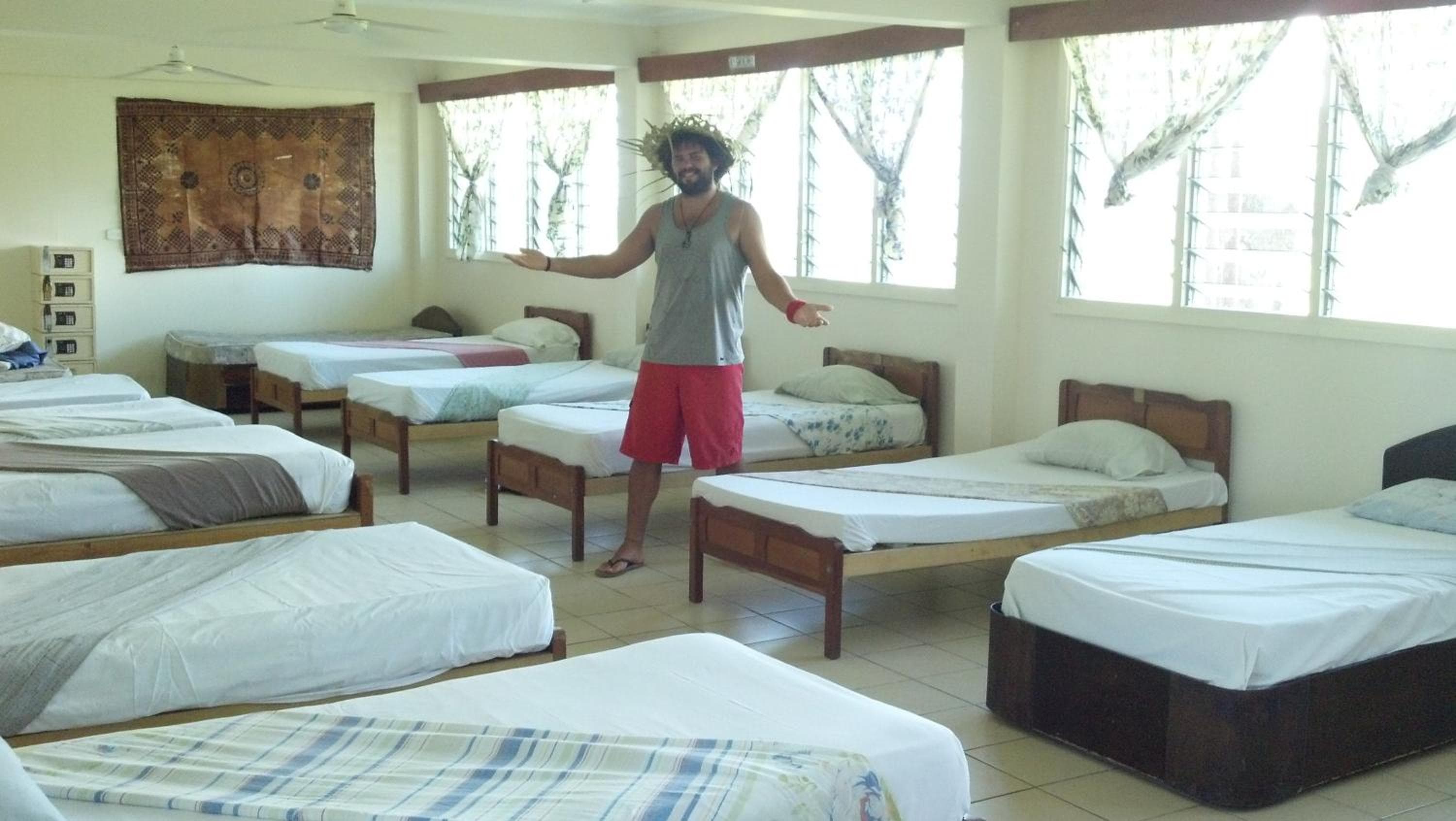 Bed in 16-Bed Mixed Dormitory Room with Shared Bathroom at Bamboo Backpackers