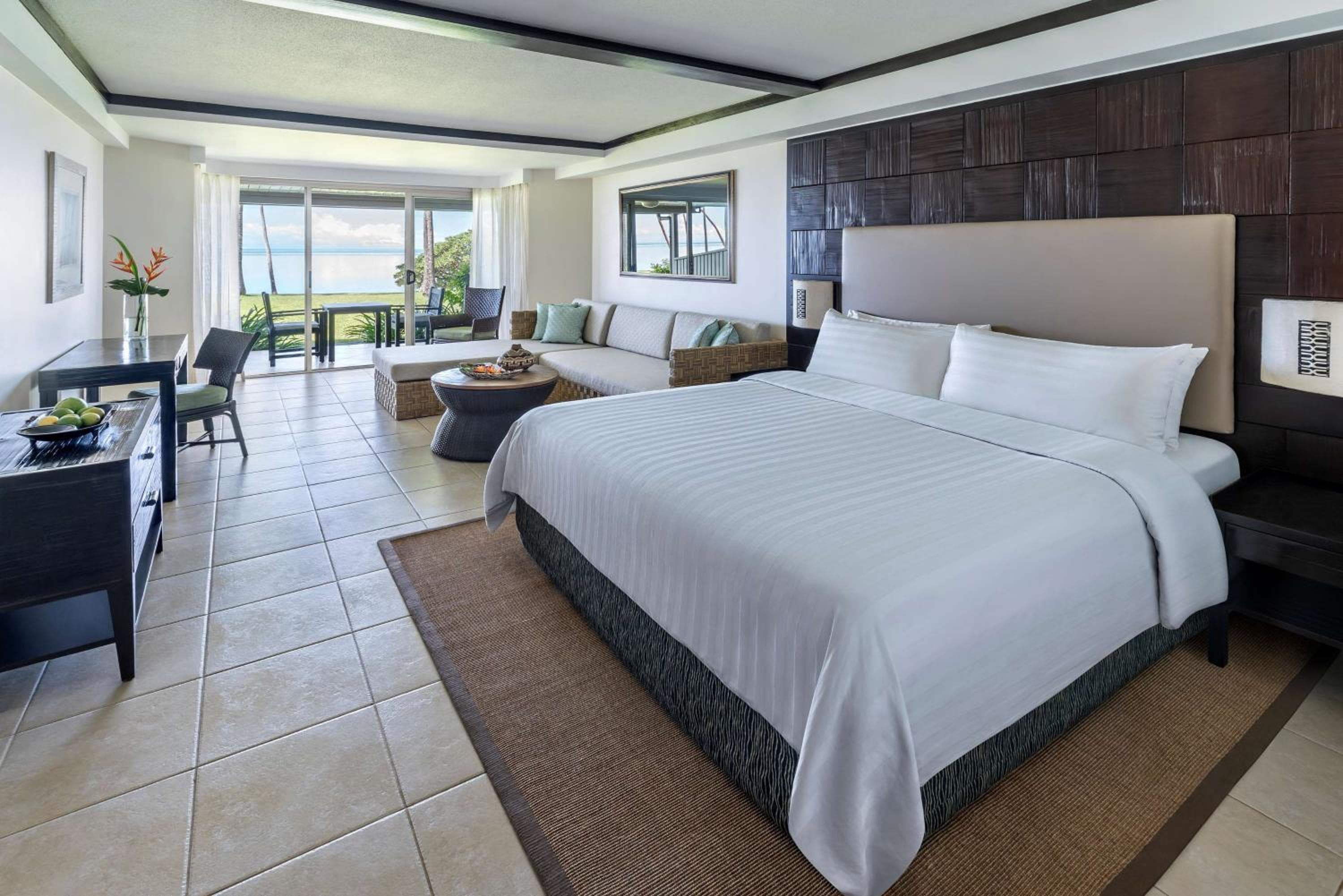 Ocean Grand Deluxe King Room at Shangri-La Yanuca Island, Fiji