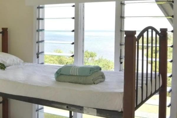 Bungalow with Sea View at Bay of Plenty Nature Lodge
