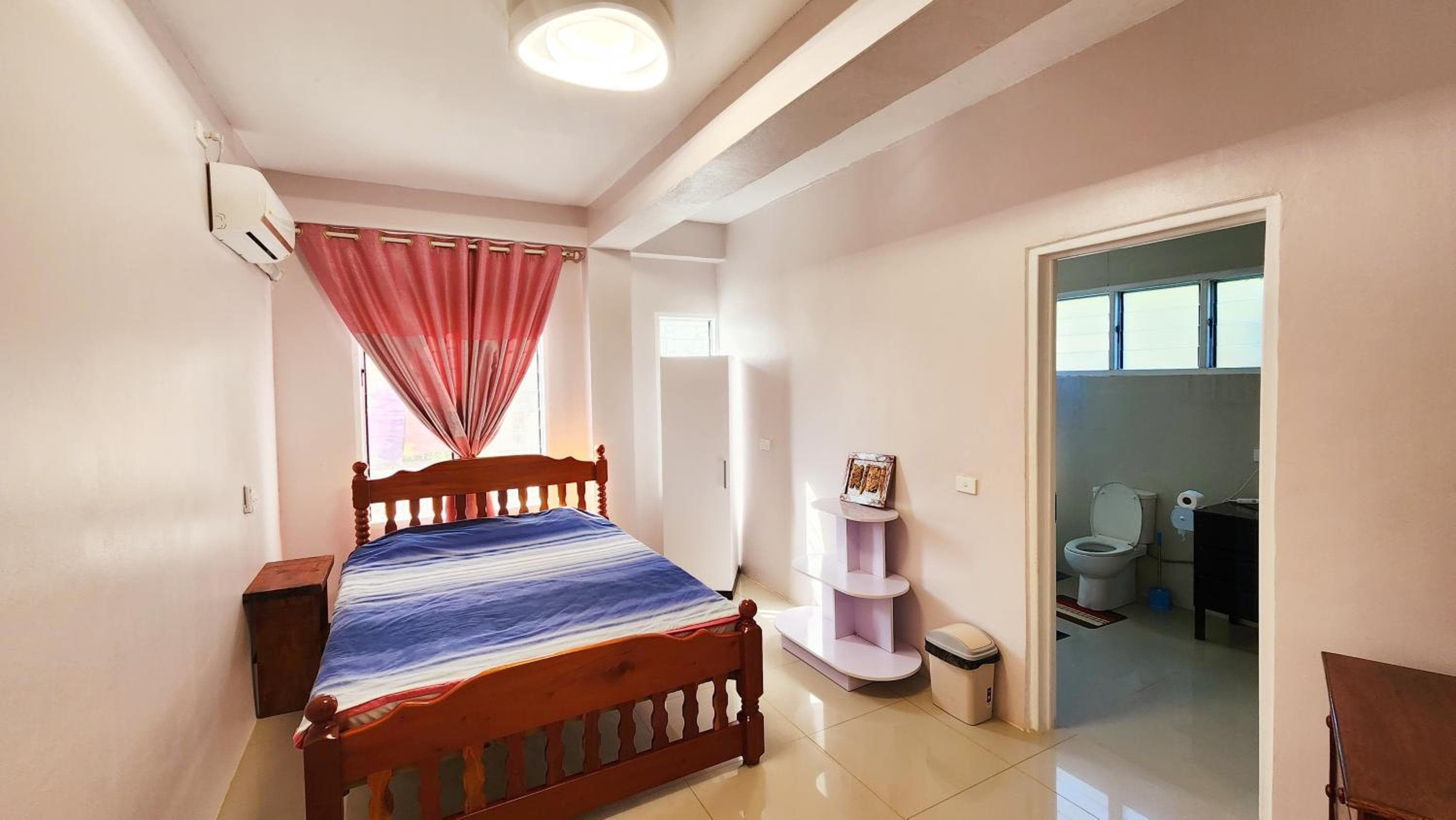 Double Room with Private Bathroom at Ocean Heart Hotel