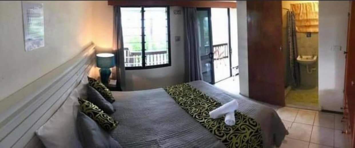 Deluxe Double Room with Balcony and Sea View at Bula Retreat