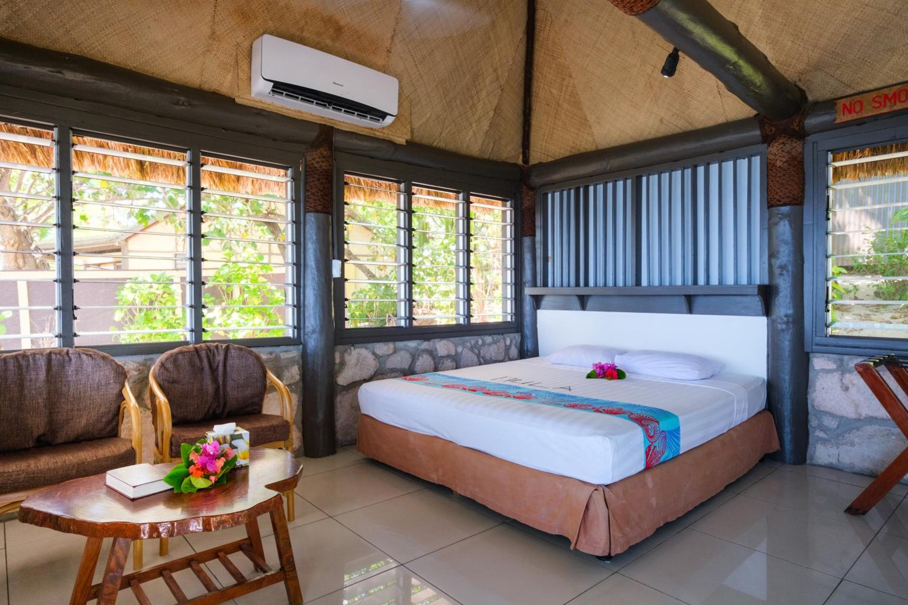 Deluxe Ocean View at Beachcomber Island Resort