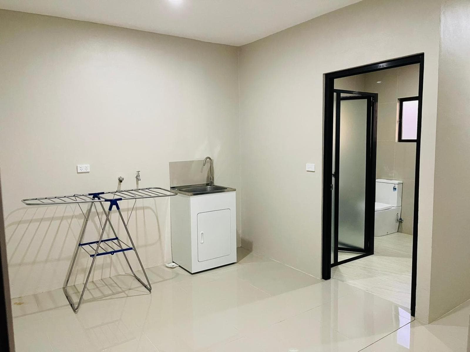 Two-Bedroom Apartment at Westview Apartments