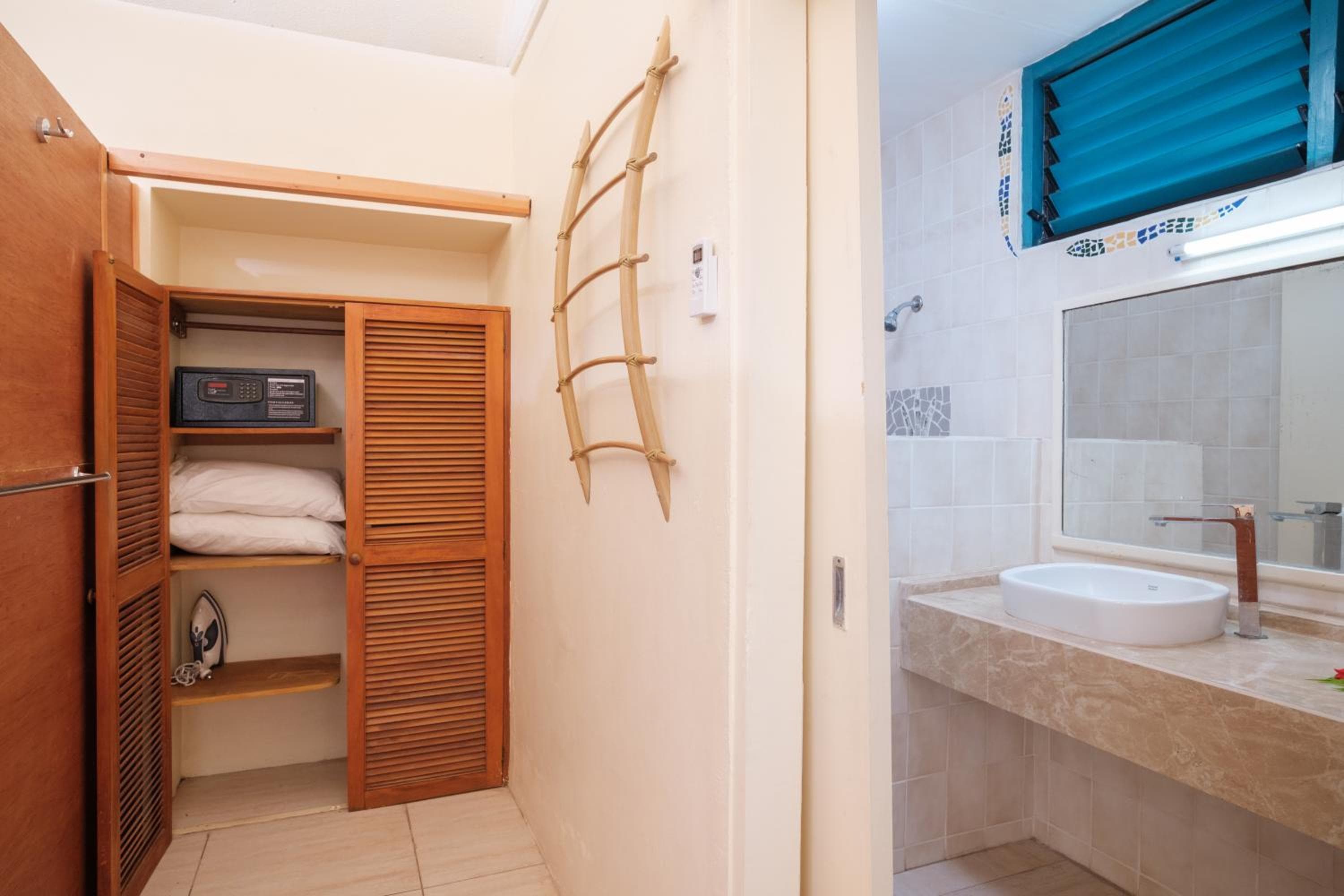 Deluxe Ocean View Bure at Fiji Hideaway Resort & Spa