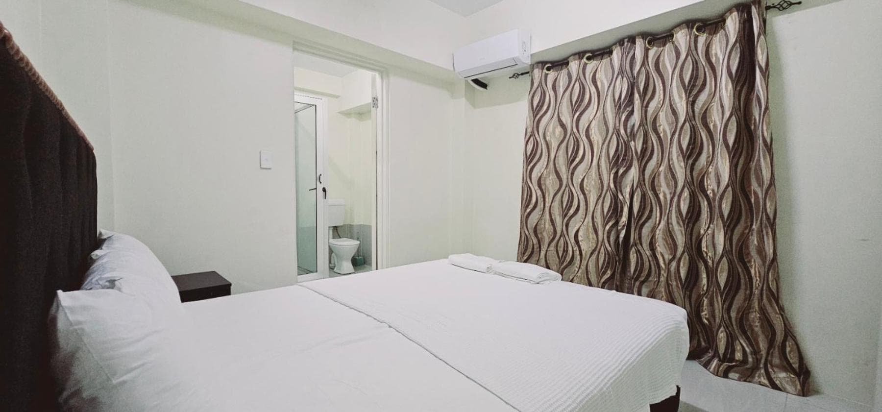 Three-Bedroom Apartment at Aurora Mirage Apartments