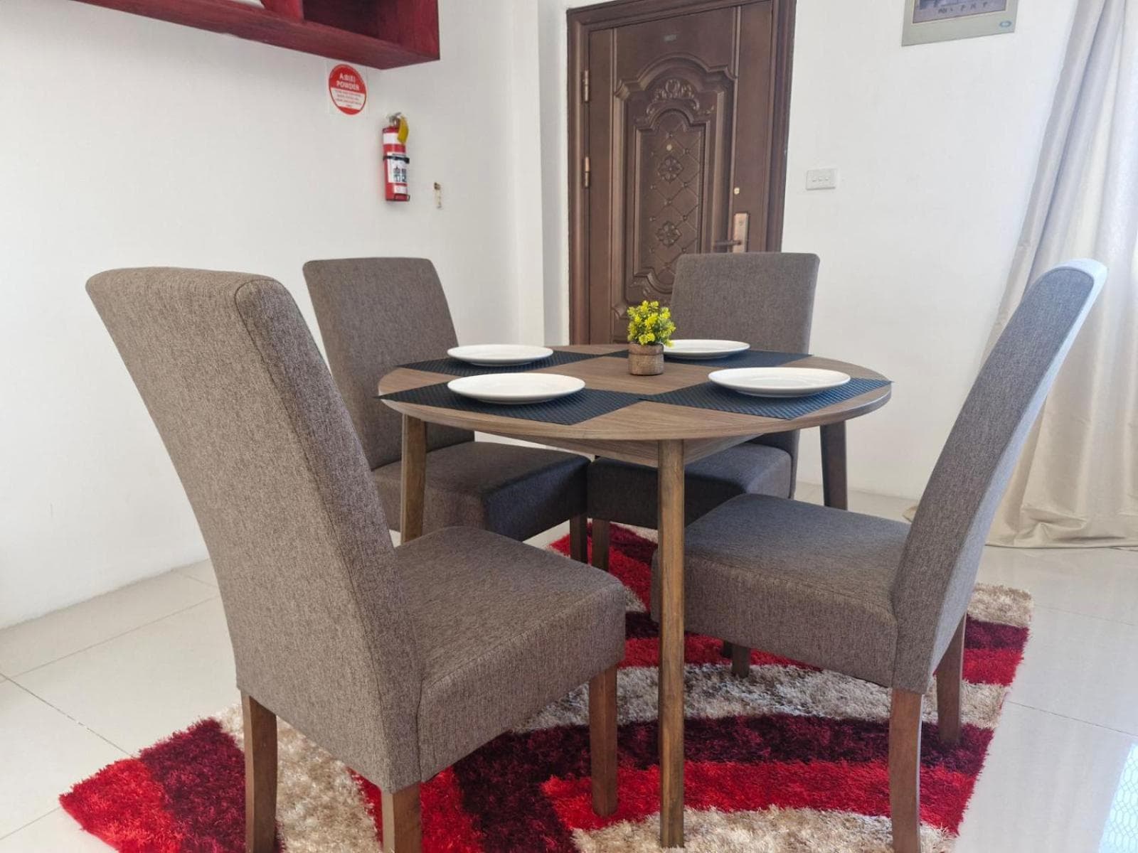 Classic One-Bedroom Apartment With King Bed at Affinity Central Apartments