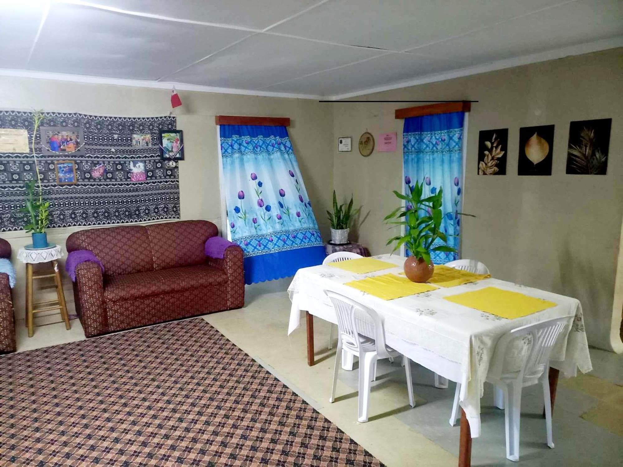 Family Room with Garden View at JayDees Home Retreats Homestay