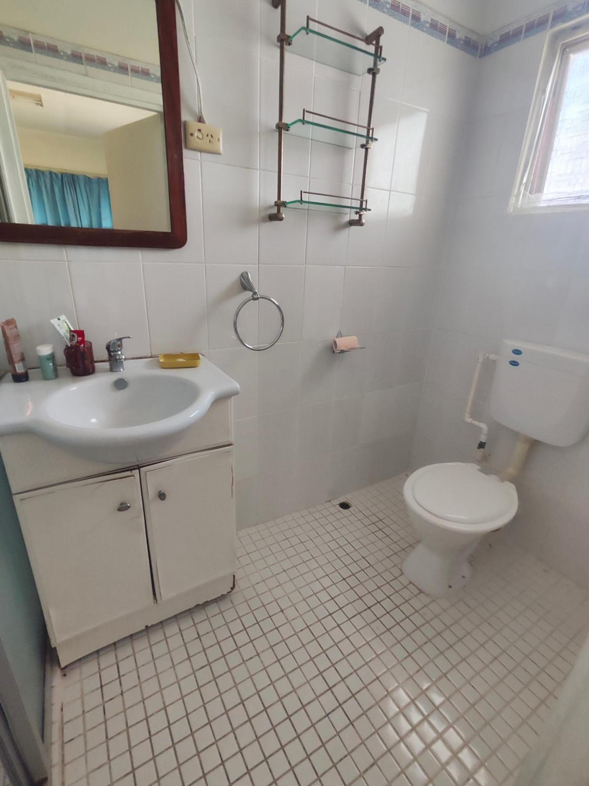 Single Room at Airport Sky View Suites