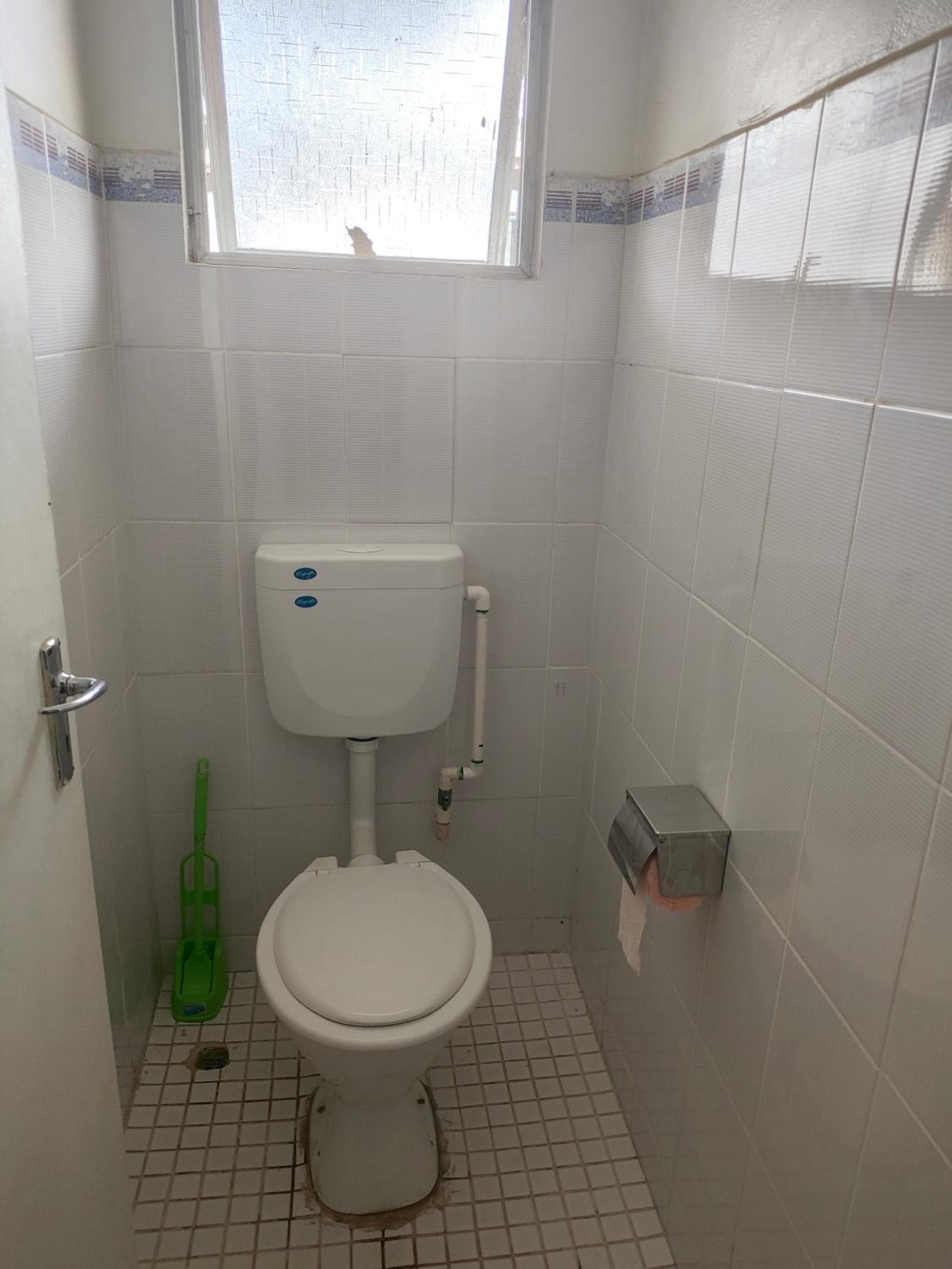 Double Room With Private Bathroom at Airport Sky View Suites