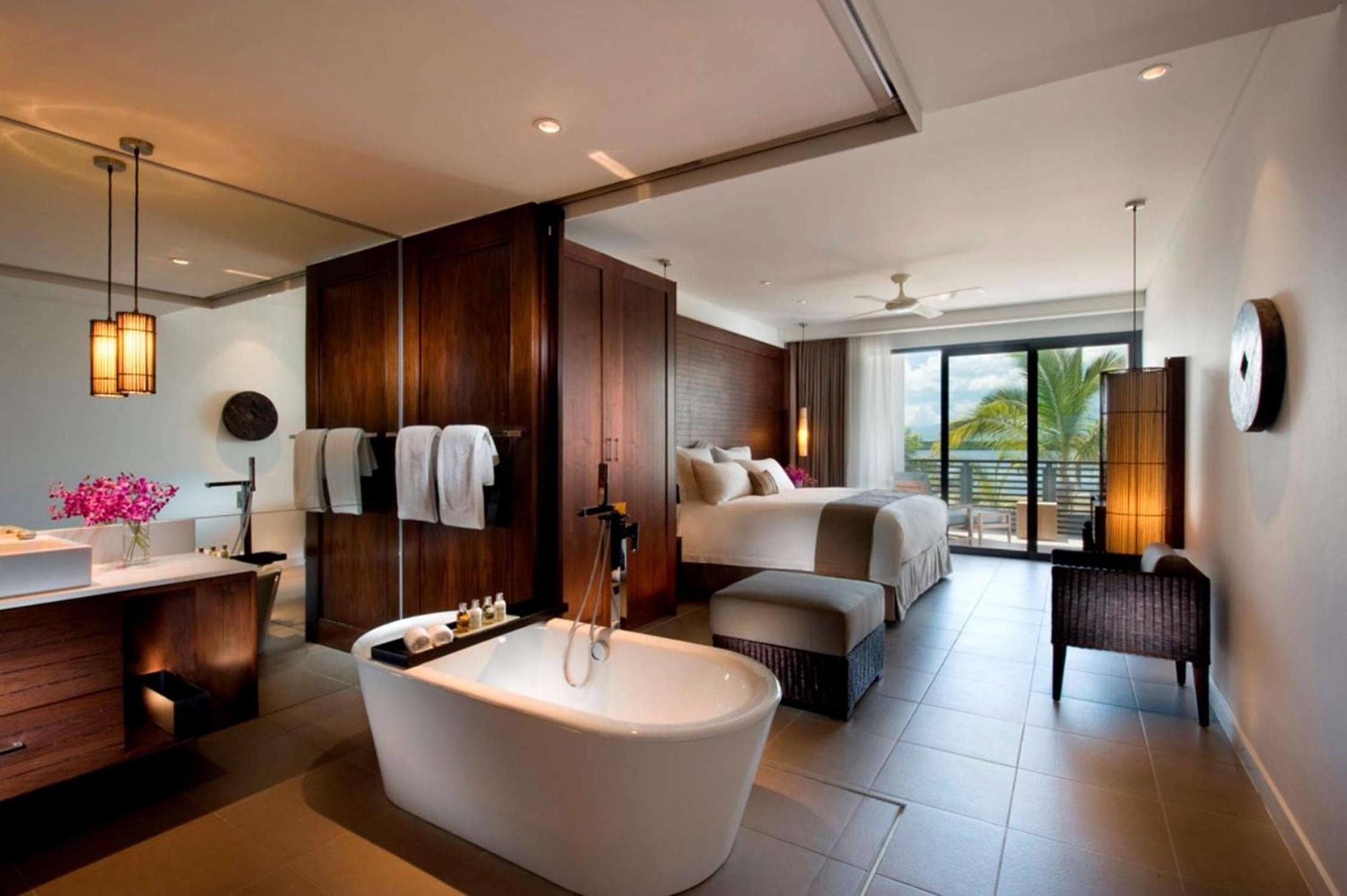 Beachfront Guestroom at Hilton Fiji Beach Resort and Spa