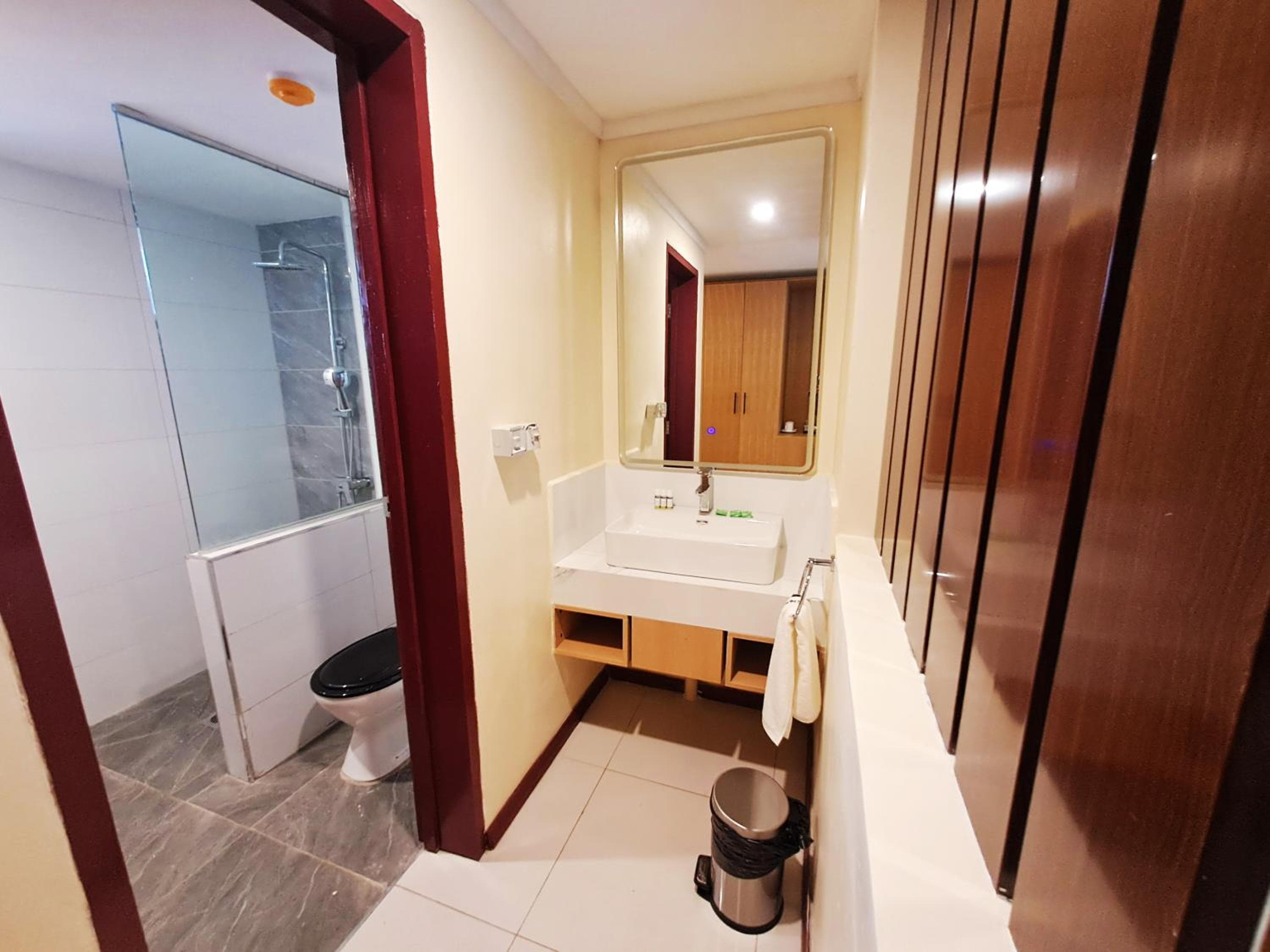 Deluxe Suite at Grand Eastern Hotel