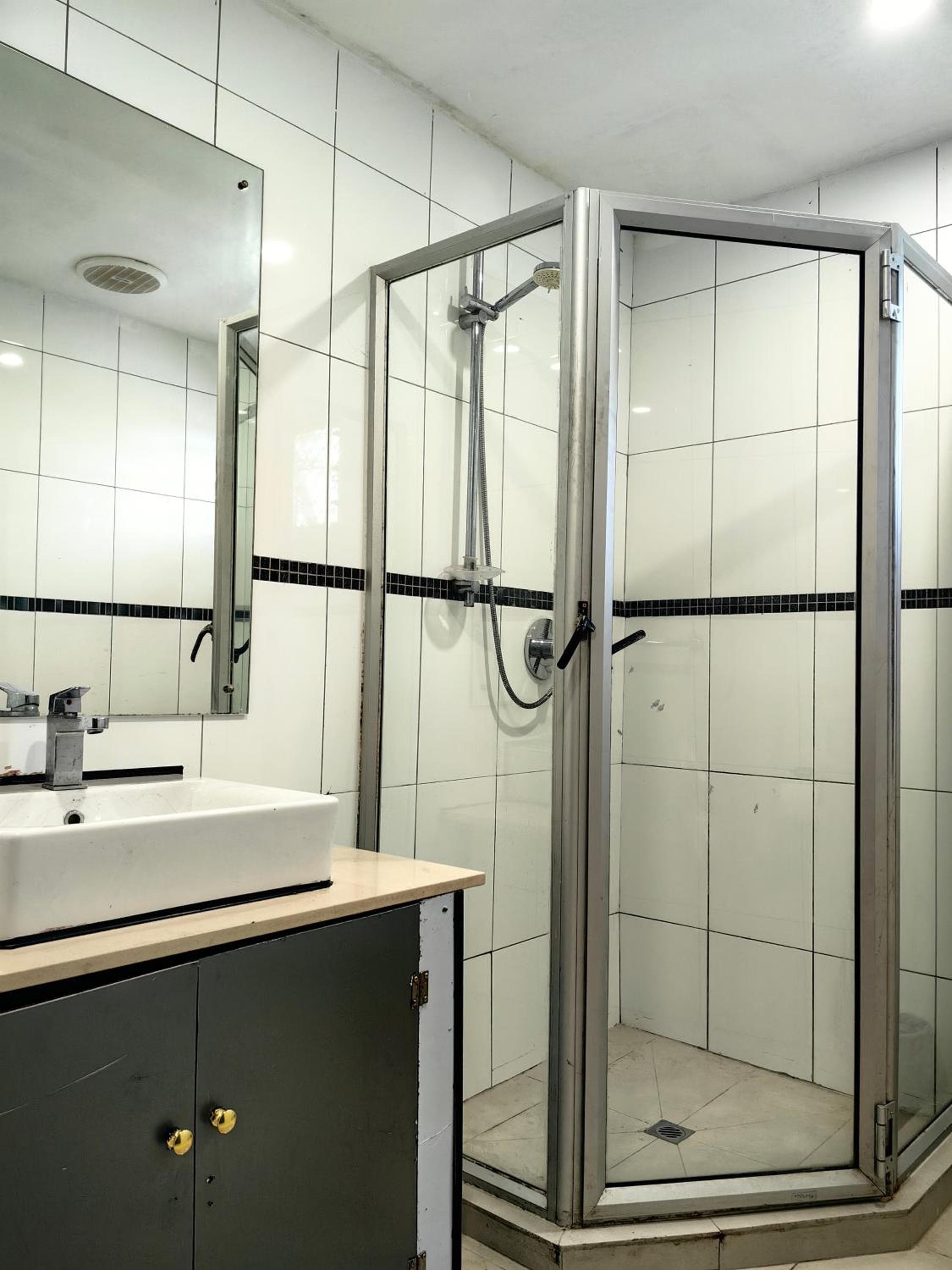 Double Room with Shared Bathroom at Pacific FairPrice Private room, shared kitchen