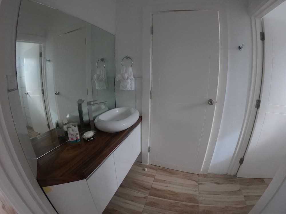 Premium Studio Suite, 1 Bedroom, Private Bathroom, Ocean View at Belle Balise