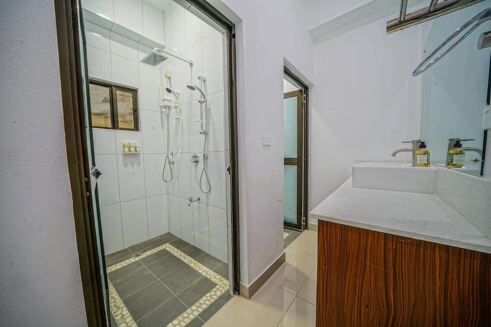 Mountain View Room at Coastal Suites
