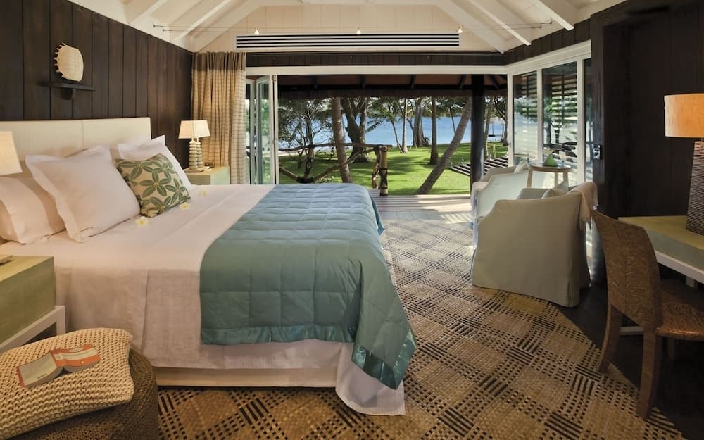 Luxury Bungalow, Ocean View (Bure suite) at Dolphin Island - Private Island