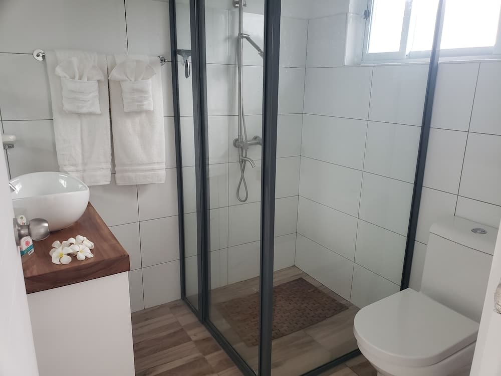 Deluxe Studio Suite, 1 Bedroom, Private Bathroom, Ocean View at Belle Balise