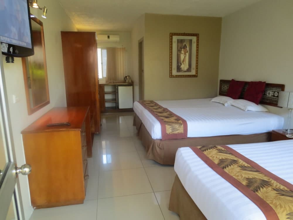 Superior Room at Capricorn International Hotel