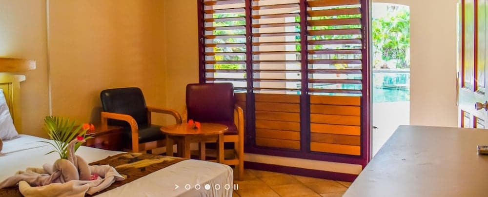 Deluxe Room at Grand Eastern Hotel