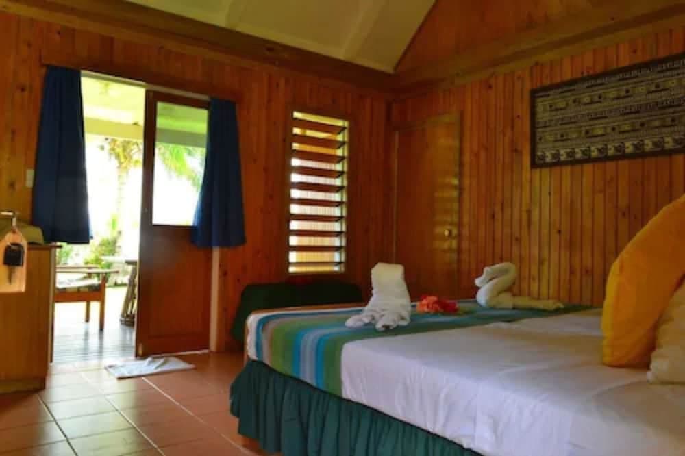 Standard Air-con Bure at Daku Resort