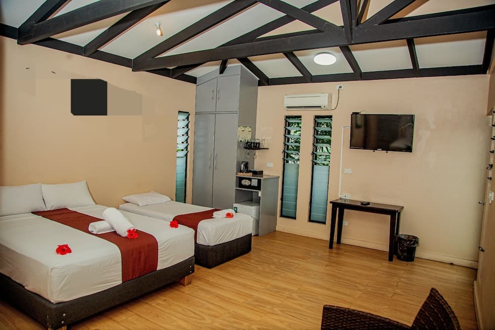 Deluxe King Room at Seatiki Resort Fiji On the Coast
