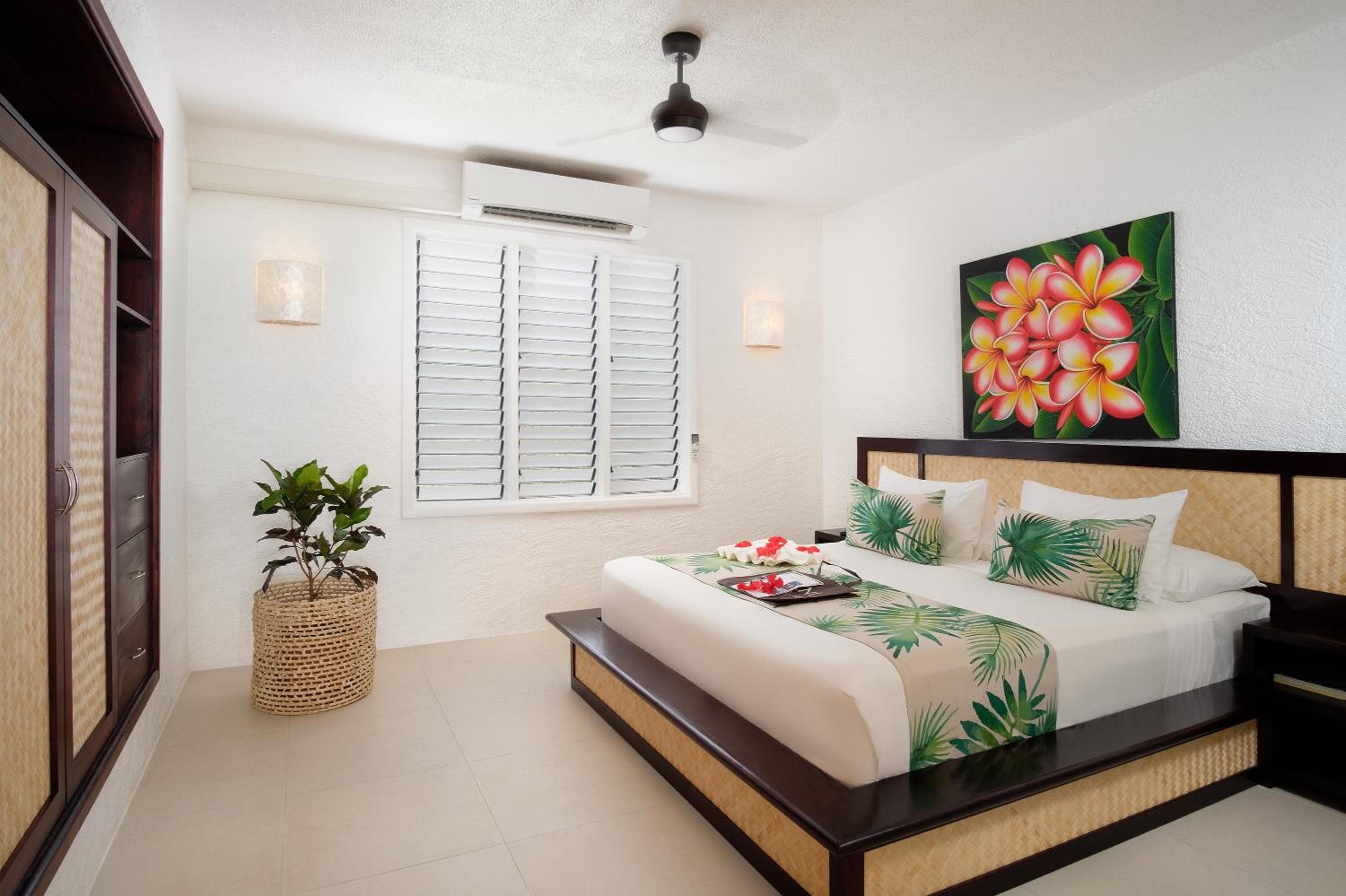 Deluxe Suite at Lomani Island Resort & Spa