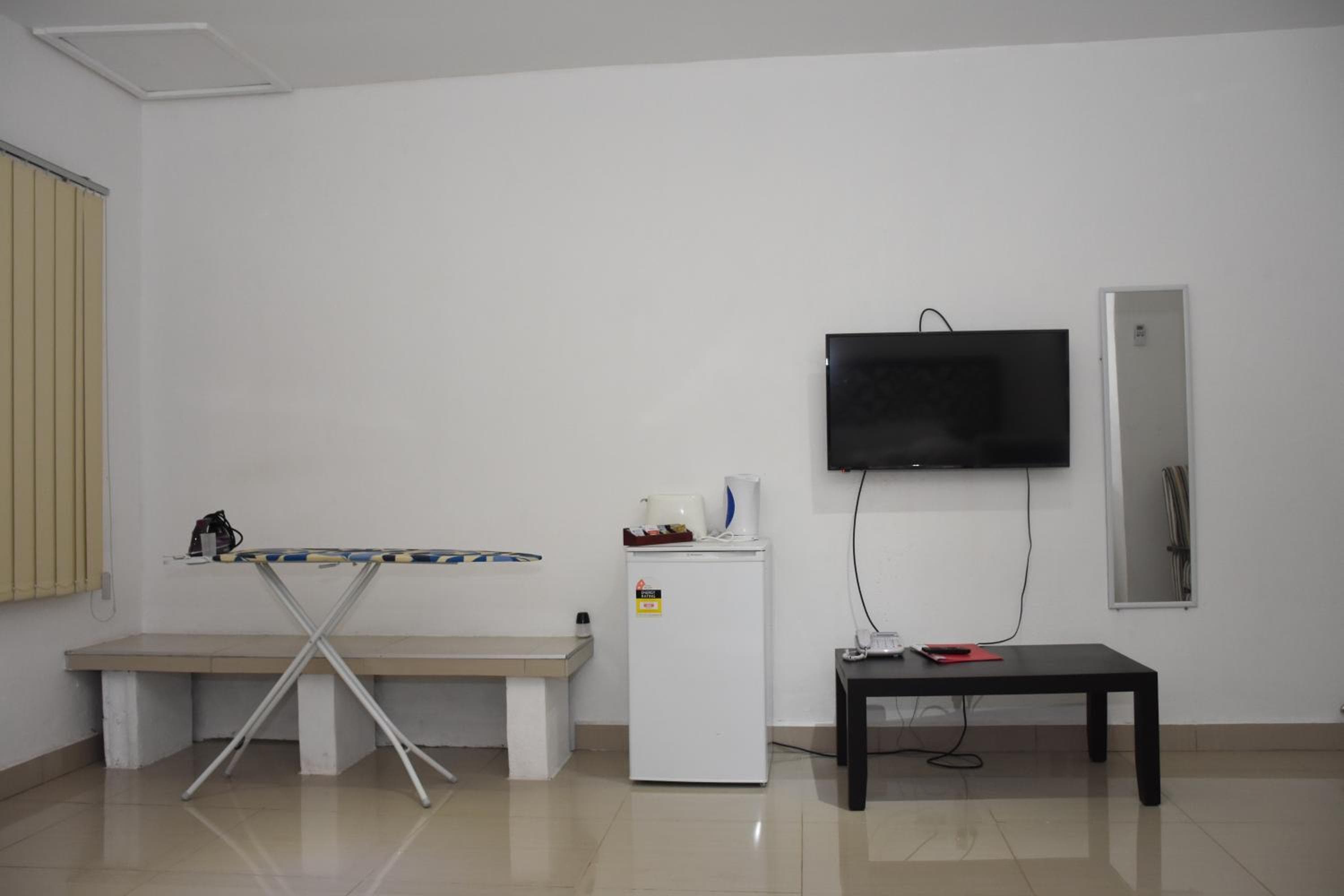 Standard Double Room with Fan at Best View Apartments