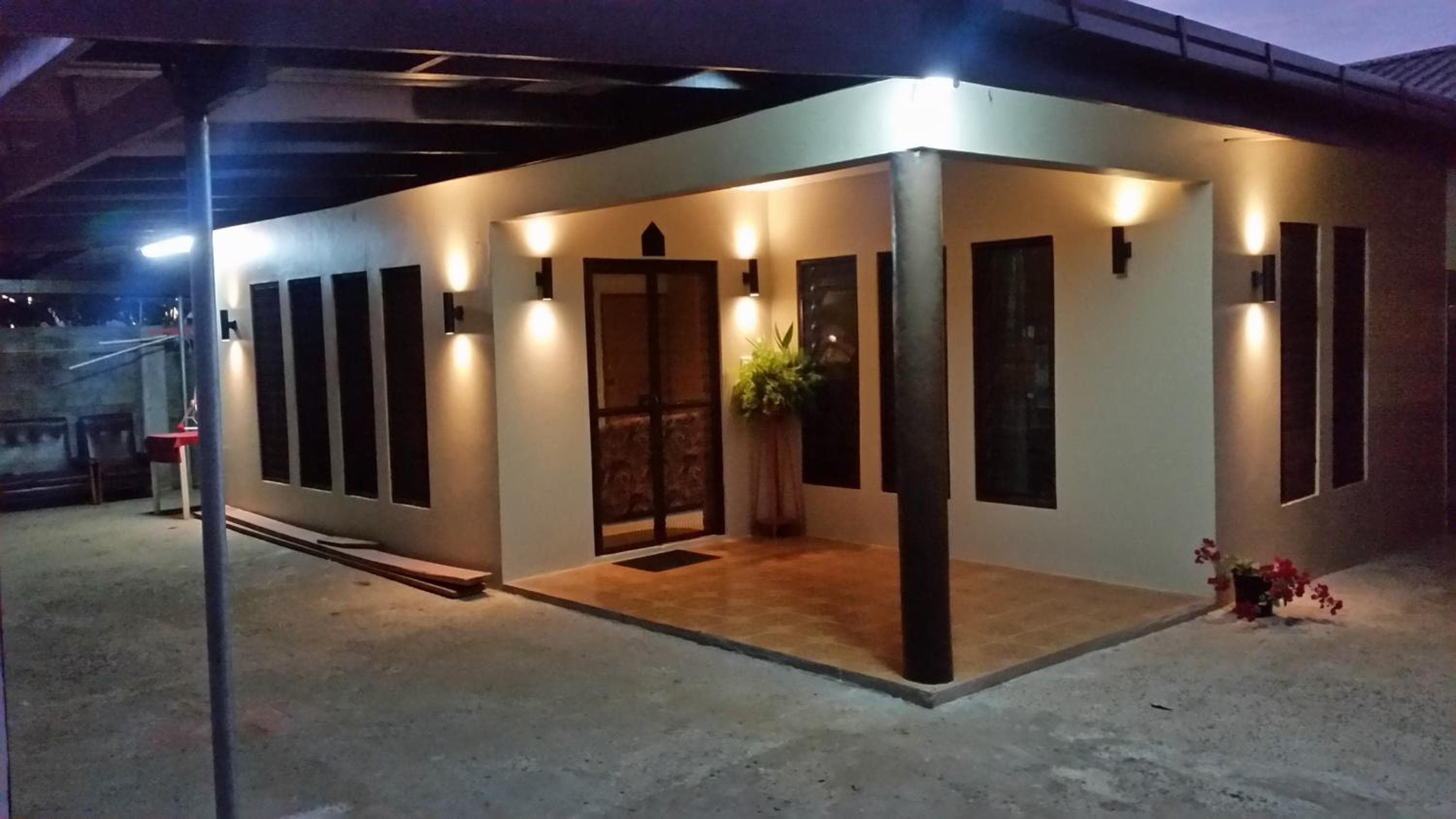 Double Room with Private Bathroom at Westfield Homestay Fiji