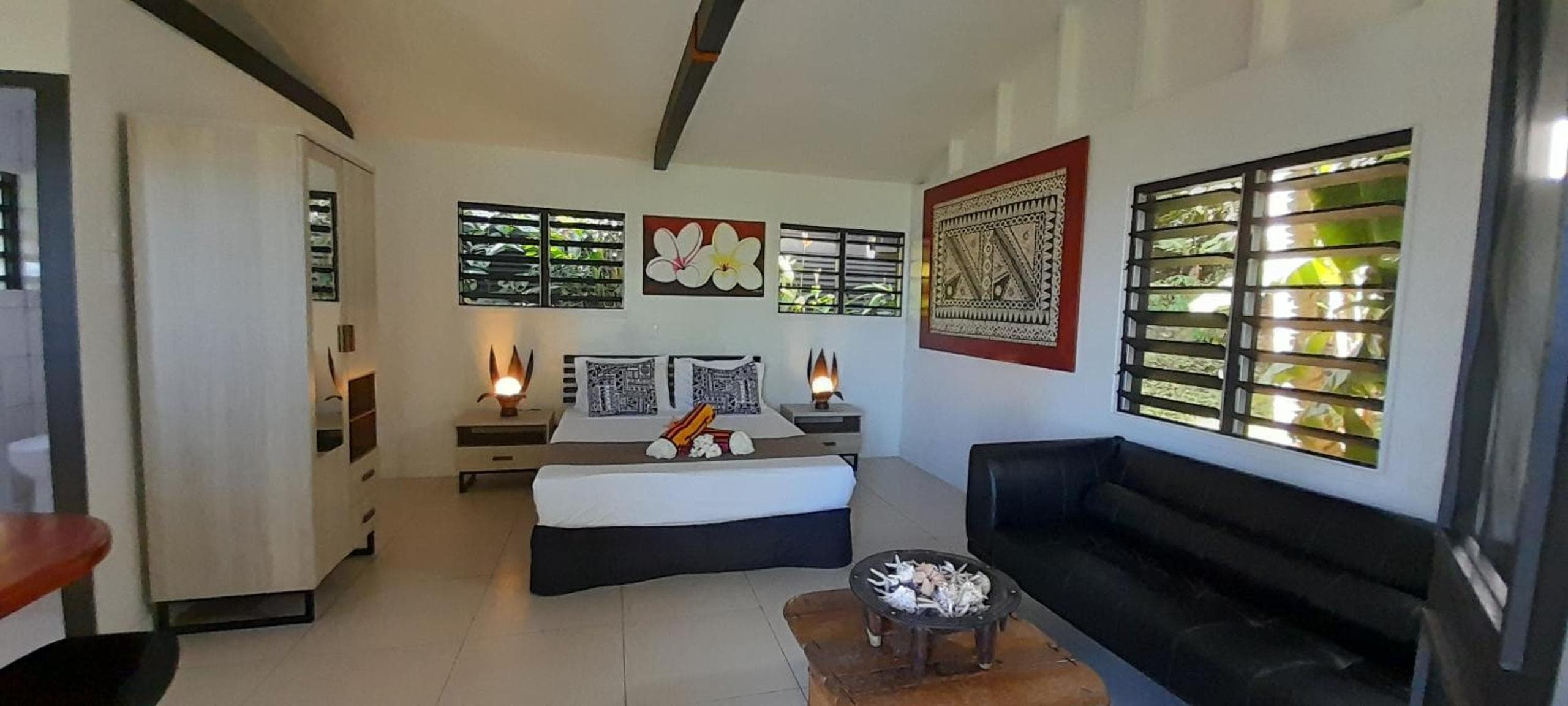 Beachfront Oceanview Bure at Kaila Na Ua Resort