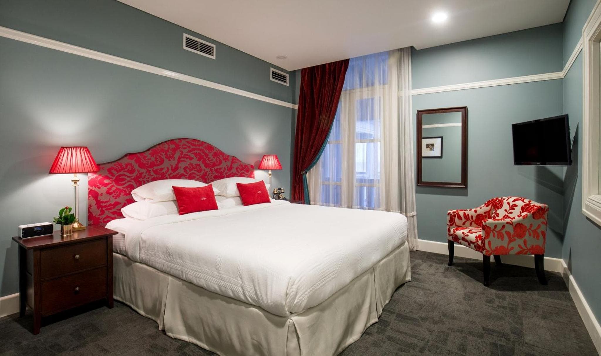 Heritage Suite at Grand Pacific Hotel